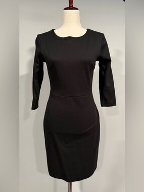 Old Navy Ponte Knit Black 3/4 Sleeve Sheath Dress